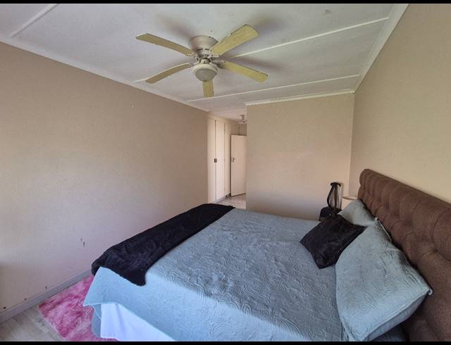 3 BEDROOM TOWNHOUSE FOR SALE IN MANABA BEACH